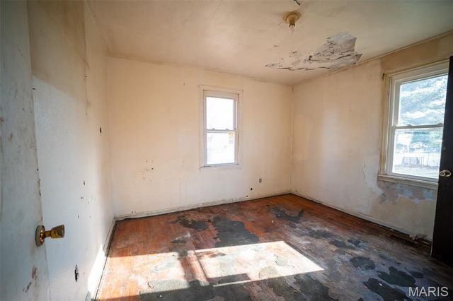 28 Park Street, Farmington, MO 63640