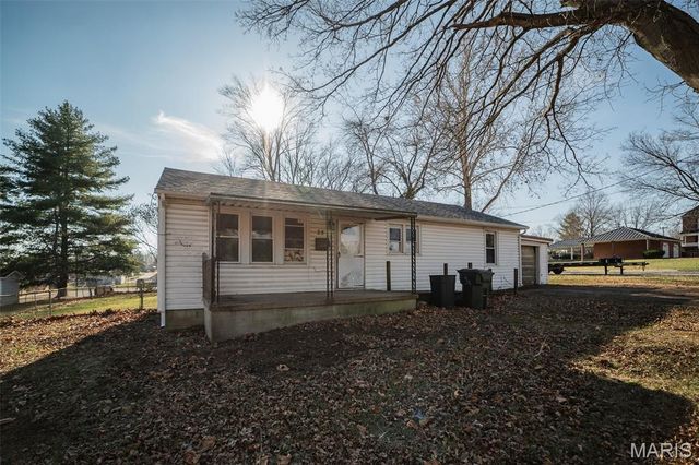 28 Park Street, Farmington, MO 63640