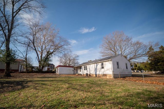 28 Park Street, Farmington, MO 63640