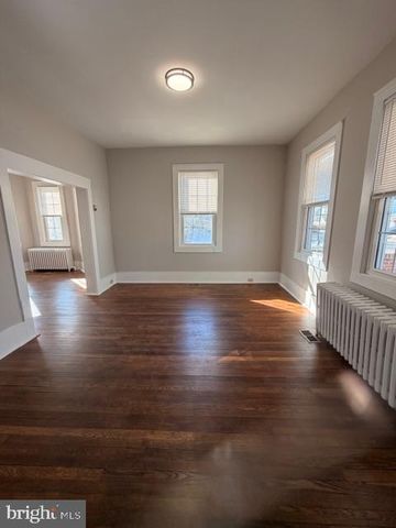 8925 DAYTON AVE, North Beach, MD 20714