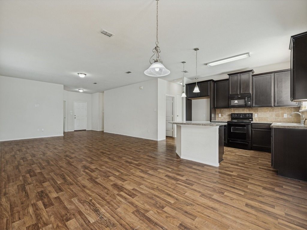 8908 Cranston Court, Providence Village, TX 76227 — photo 2