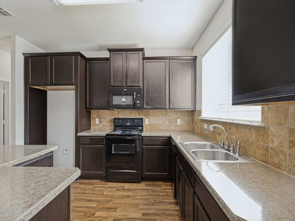 8908 Cranston Court, Providence Village, TX 76227 — photo 5
