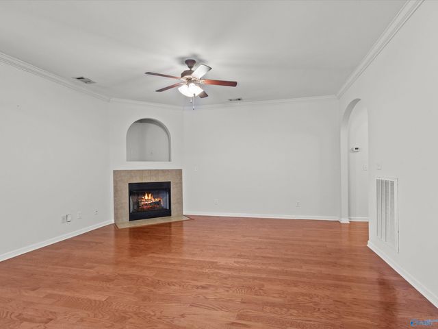 14433 Royal St George, Athens, AL 35613