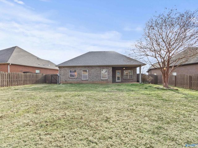 14433 Royal St George, Athens, AL 35613