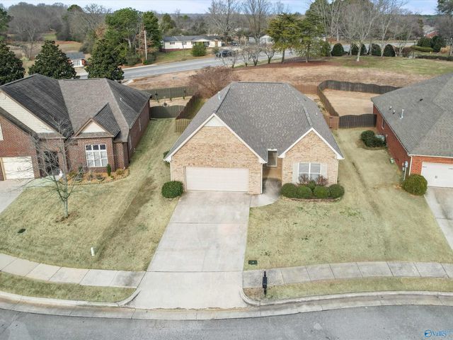 14433 Royal St George, Athens, AL 35613