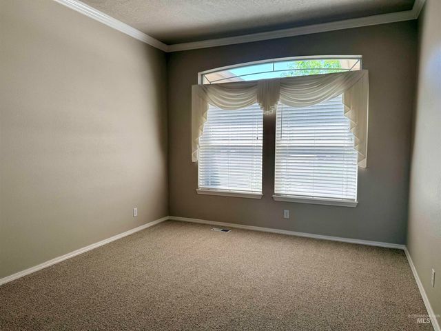 2918 E Green Canyon Dr, Meridian, ID 83642