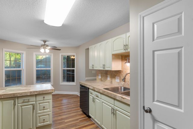 1502 25th Ave. N, North Myrtle Beach, SC 29582