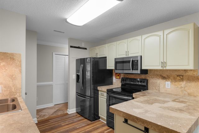 1502 25th Ave. N, North Myrtle Beach, SC 29582