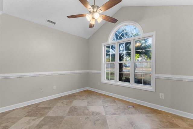 1502 25th Ave. N, North Myrtle Beach, SC 29582