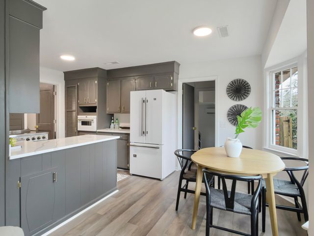 1020 Yeamans Hall Road, Hanahan, SC 29410