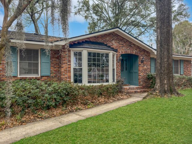 1020 Yeamans Hall Road, Hanahan, SC 29410