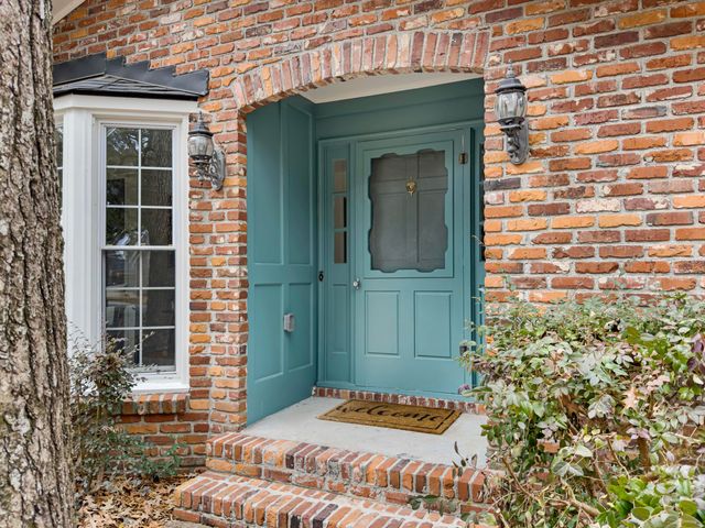 1020 Yeamans Hall Road, Hanahan, SC 29410