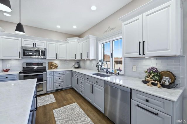 6114 Wyndham Way, Muncie, IN 47304