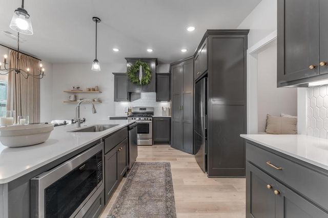 8 Rath Drive, Bella Vista, AR 72715