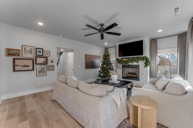 8 Rath Drive, Bella Vista, AR 72715