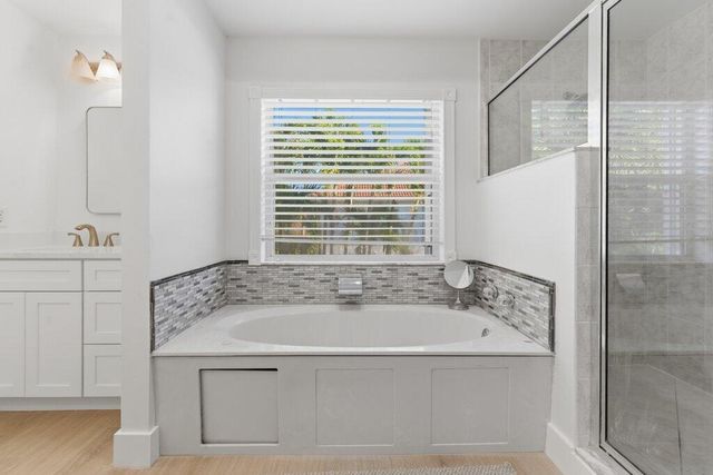 220 Blackbird Lane, Jupiter, FL 33458