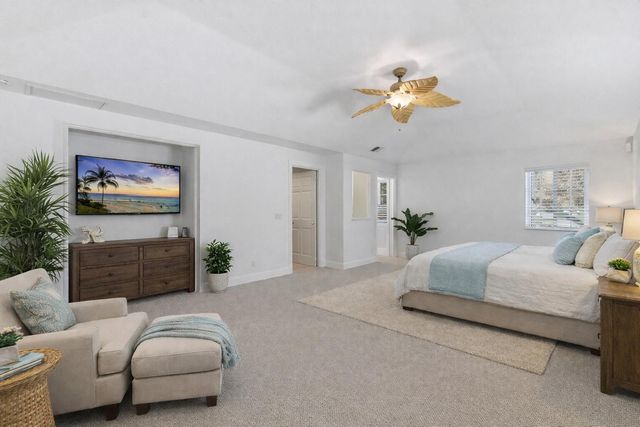 220 Blackbird Lane, Jupiter, FL 33458