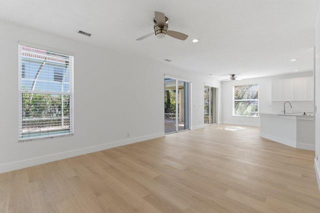 220 Blackbird Lane, Jupiter, FL 33458