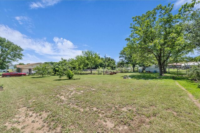 1177 Old Bethany Road, Bruceville, TX 76630