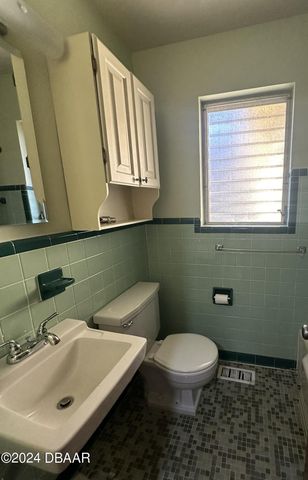 736 White Street, Daytona Beach, FL 32114