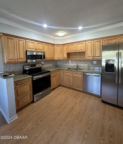 736 White Street, Daytona Beach, FL 32114