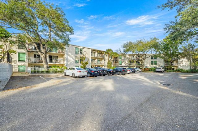 3325 BAYSHORE BOULEVARD B13, Tampa, FL 33629