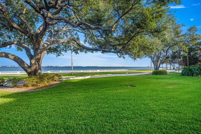 3325 BAYSHORE BOULEVARD B13, Tampa, FL 33629