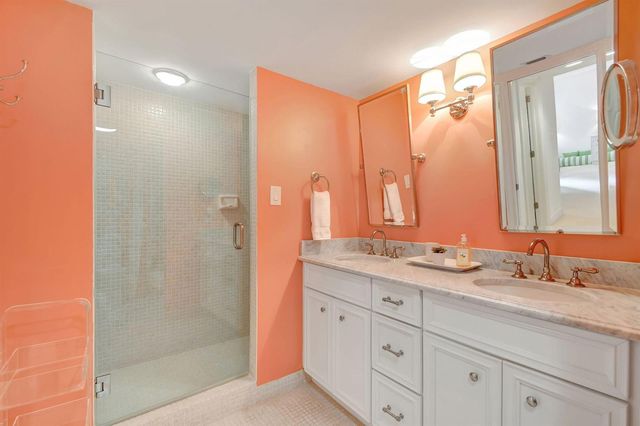 5380 N Ocean Drive 7C, Riviera Beach, FL 33404