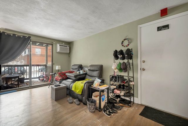 31 Andrew St Apt 19, Manchester, NH 03104