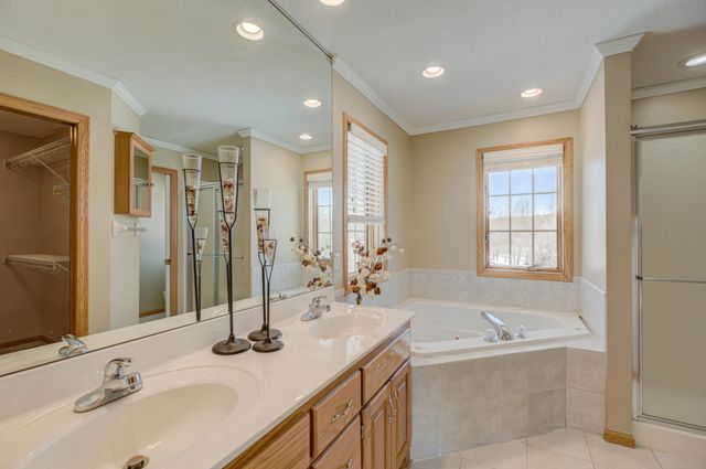 14667 19th Street N, Stillwater, MN 55082