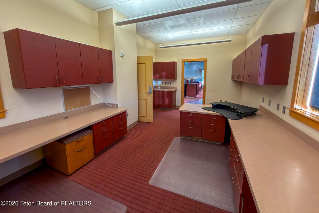 842 W BROADWAY Avenue, Jackson, WY 83001 photo 20