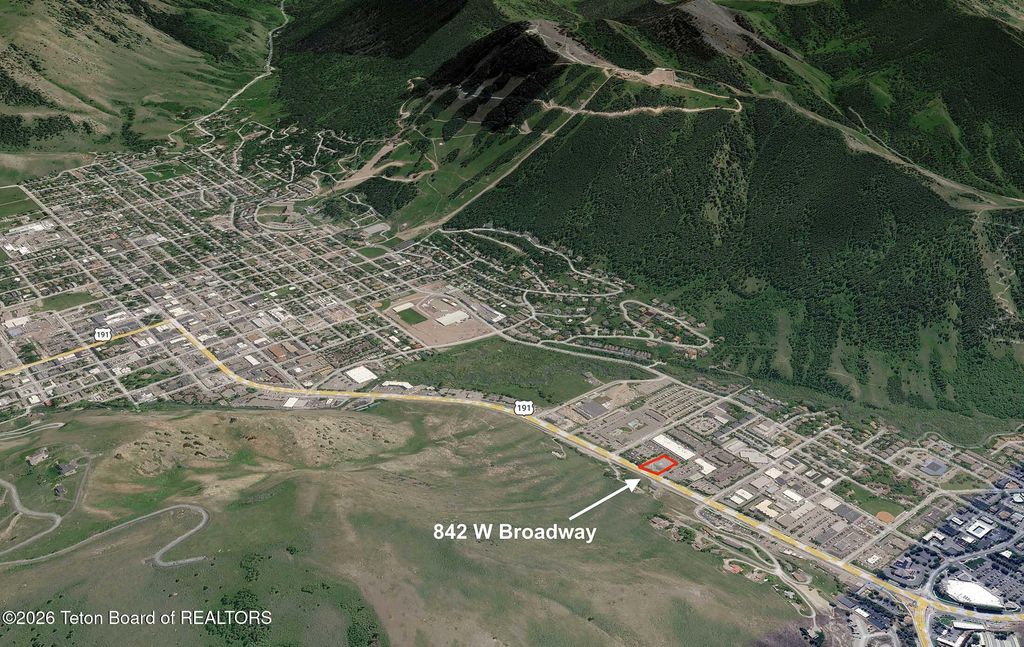 842 W BROADWAY Avenue, Jackson, WY 83001 photo 4
