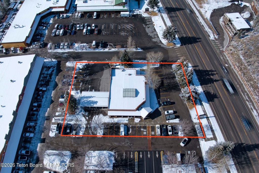 842 W BROADWAY Avenue, Jackson, WY 83001 photo 6