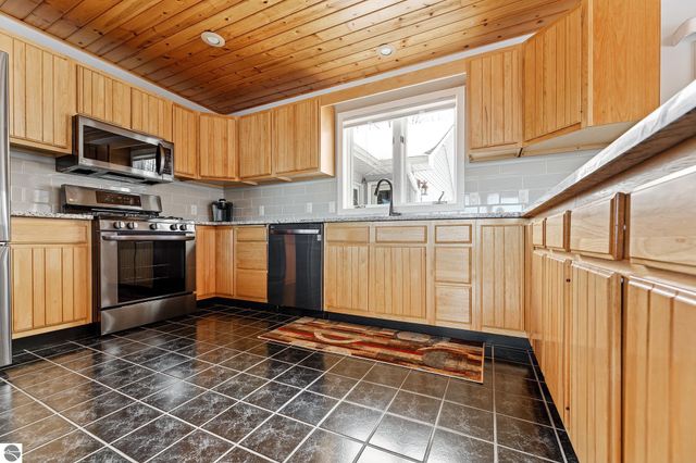 10746 Deal Road, Williamsburg, MI 49690