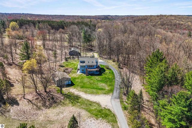 10746 Deal Road, Williamsburg, MI 49690