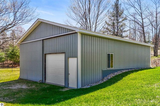 10746 Deal Road, Williamsburg, MI 49690