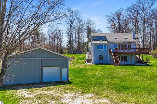 10746 Deal Road, Williamsburg, MI 49690