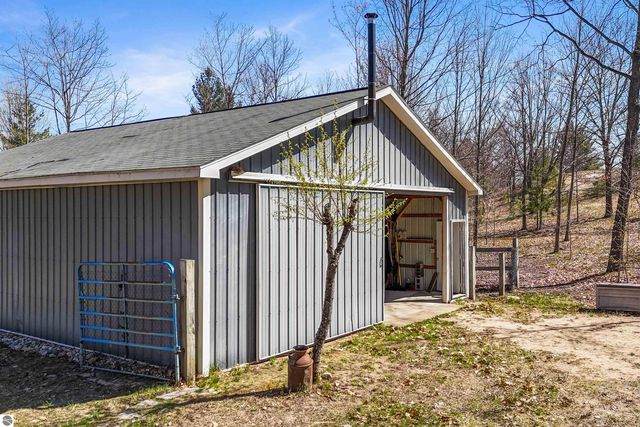 10746 Deal Road, Williamsburg, MI 49690