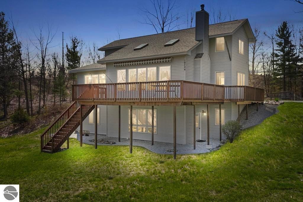 10746 Deal Road, Williamsburg, MI 49690