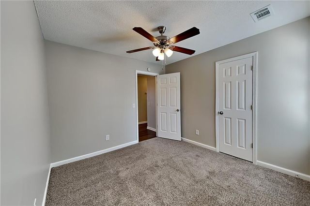 962 Taylors Farm Court, Canton, GA 30115