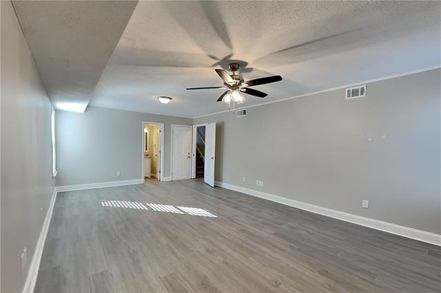 962 Taylors Farm Court, Canton, GA 30115