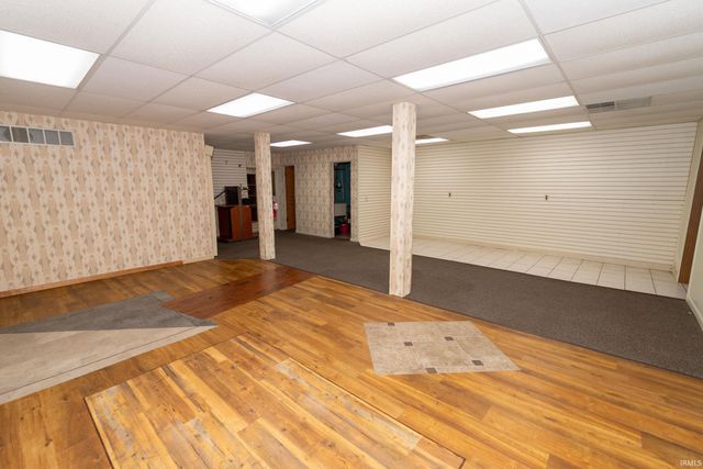 1505 Elkhart Road, Goshen, IN 46526