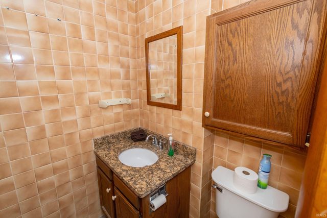 1505 Elkhart Road, Goshen, IN 46526