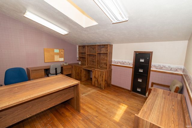 1505 Elkhart Road, Goshen, IN 46526
