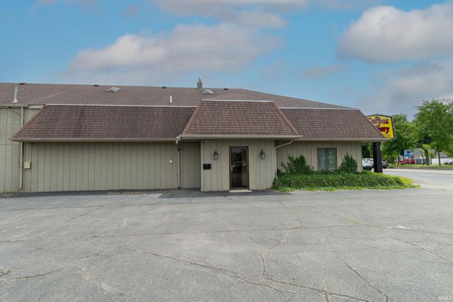 1505 Elkhart Road, Goshen, IN 46526