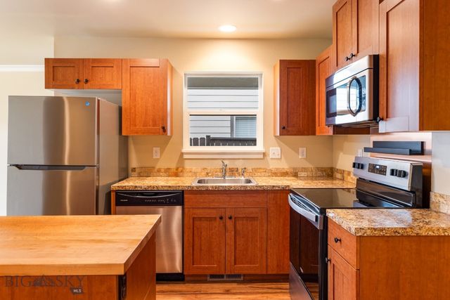 1086 Twin Lakes Avenue, Bozeman, MT 59718