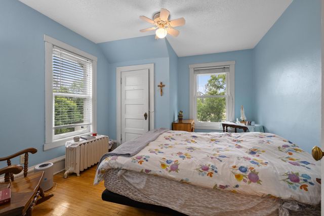 424 5th ave. NW, Minot, ND 58703