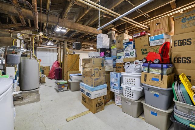 424 5th ave. NW, Minot, ND 58703