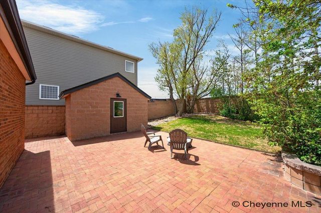 6850 HAWTHORNE DR, Cheyenne, WY 82009