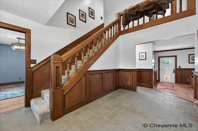 6850 HAWTHORNE DR, Cheyenne, WY 82009